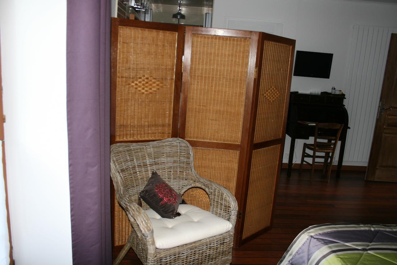 Au Relais De Chaussy Acomodação com café da manhã Quarto foto