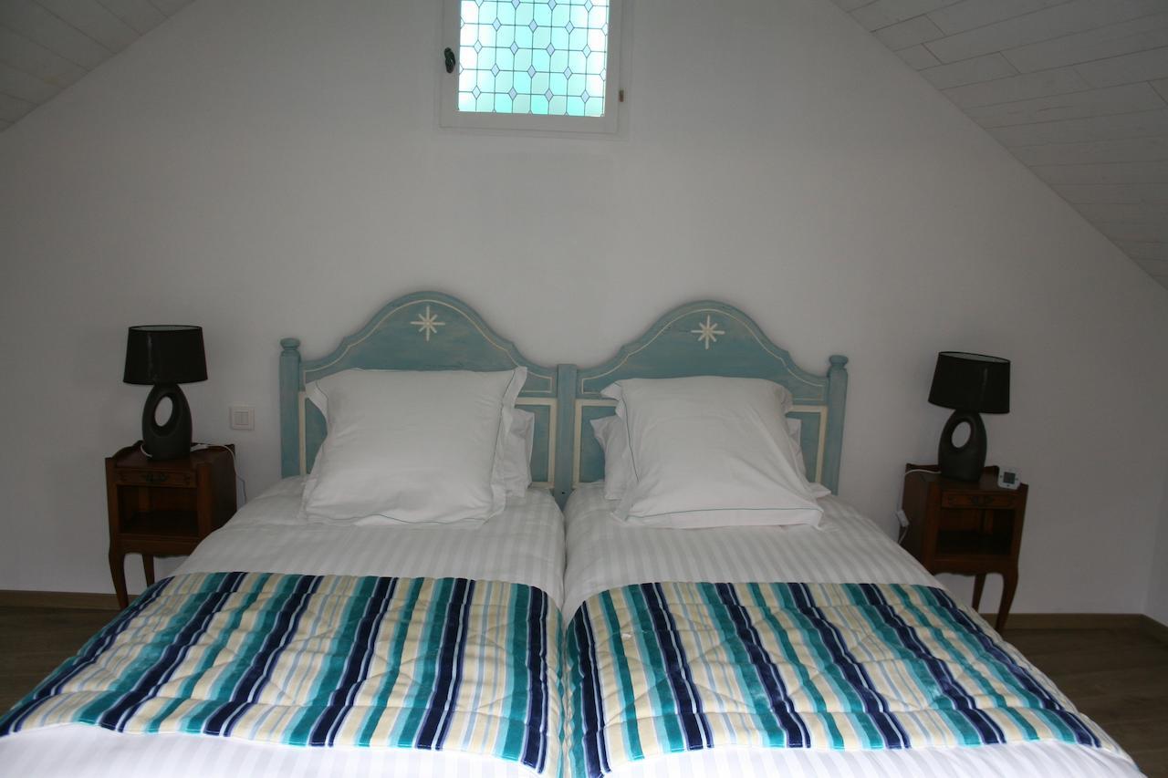 Au Relais De Chaussy Acomodação com café da manhã Quarto foto